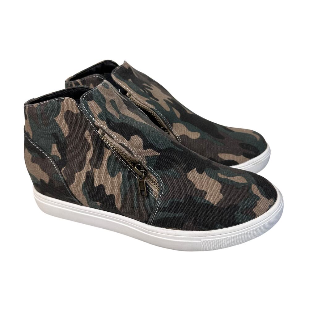 Cushionaire Hart Hidden Wedge Sneaker WMNS Camp Print US Sz 9 Zipper Ankle Shoes